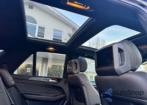 2017 Mercedes-Benz Gle 43 Amg z USA, uszkodzony, nr VIN 4JGDA6EB2HA925506